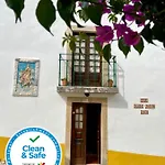 Patio Da Muralha *