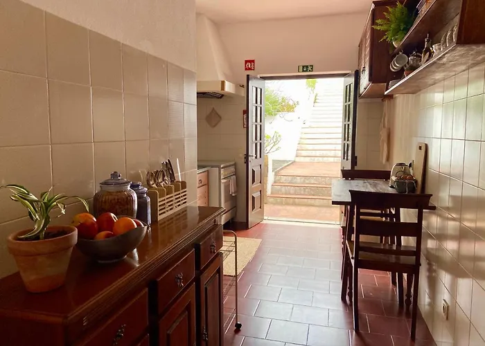 Patio Da Muralha * Όμπιδος